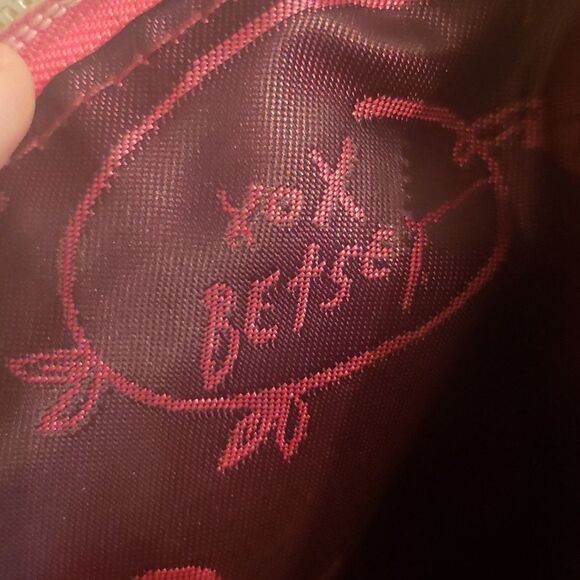 Betsey Johnson Hot Pink Wristlet and Earrings 💗Bundle - Picture 6 of 9